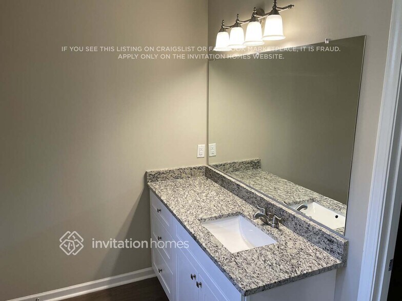 Building Photo - 15918 Stuarts Draft Ct