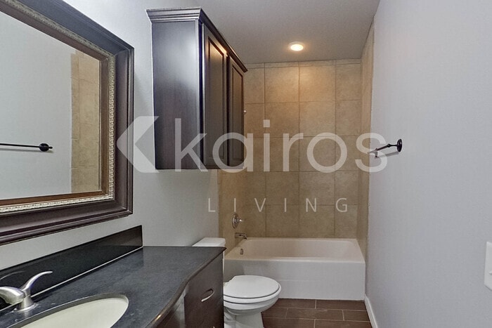 Building Photo - 7110 Mosley St