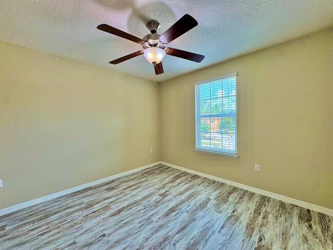 Building Photo - 13943 River Willow Pl