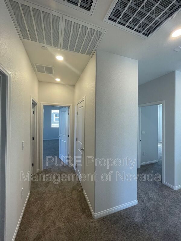 Building Photo - 9339 Observatory St