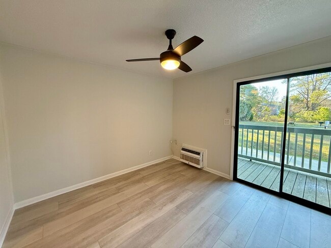 Building Photo - 610 Putters Ln