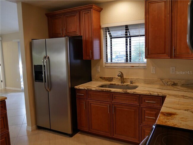 Building Photo - 3026 Vinson Ave