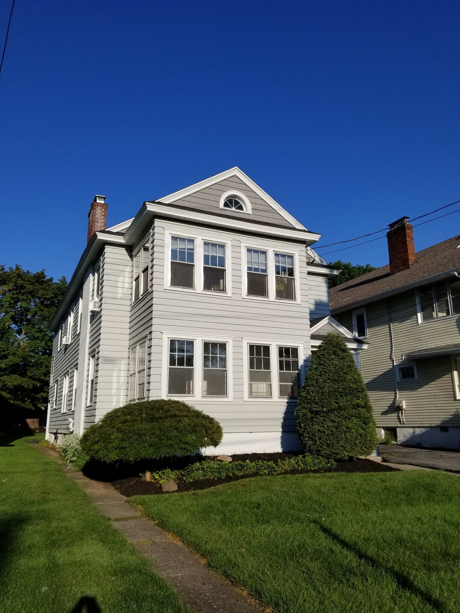 Building Photo - 519 Durston Ave