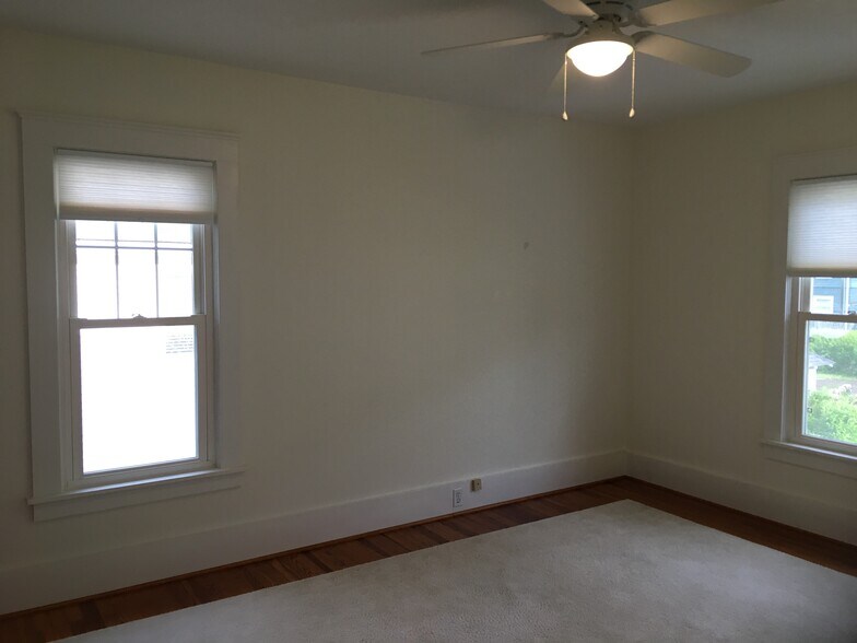 Living room - 14 Conewango Ave