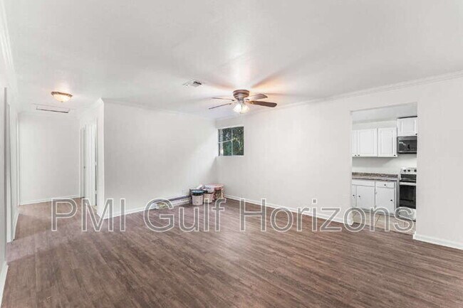 Building Photo - 620 Prichard Ave