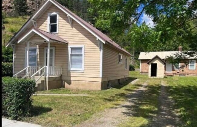 Building Photo - 126 Vergobbi Ave