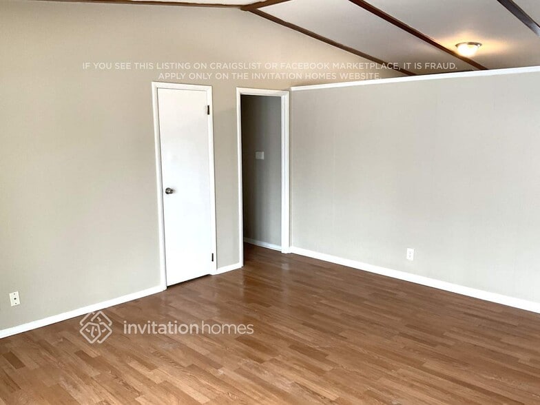 Building Photo - 903 Vine St