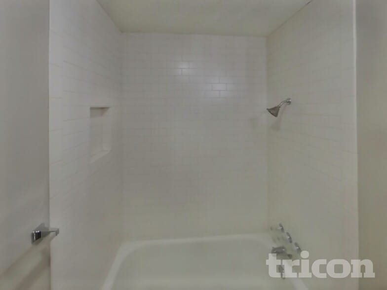 Building Photo - 2128 Placid Dr