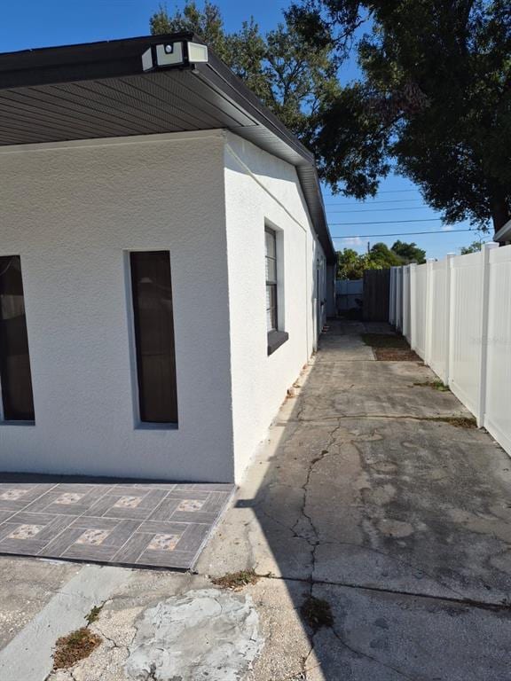 Building Photo - 5617 Gateway Dr