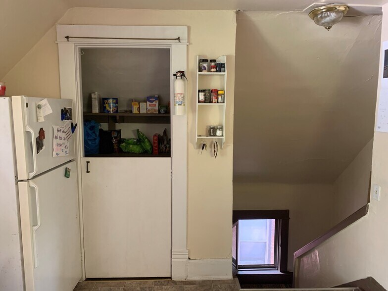 Pantry - 1284 Highland St