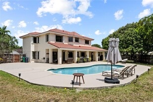 Building Photo - 4671 SW 155th Pl