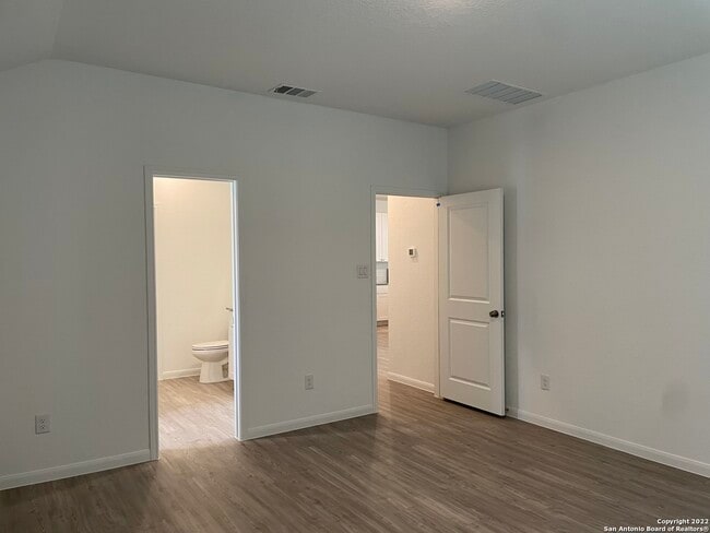 Building Photo - 435 Butterfly Bush Ct