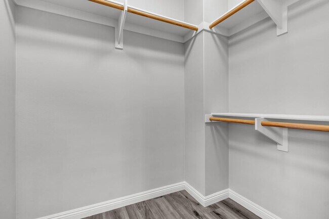 Building Photo - 76 Evening Sun