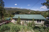 Building Photo - Peak 7 Home! Great Deck and Views! 9 month...