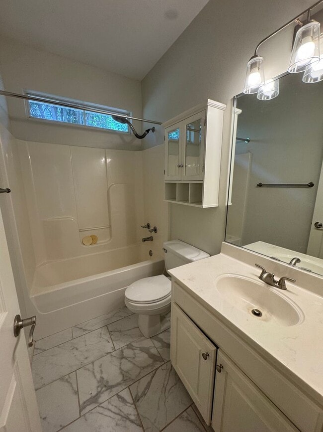Building Photo - Beautiful 3 Bedroom home in The Haven