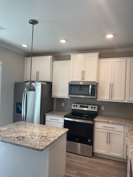 New Stainless Steel Appliances - 102 Reese Way