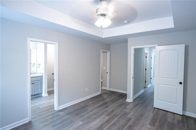 Building Photo - 6106 Oak Bend Ct