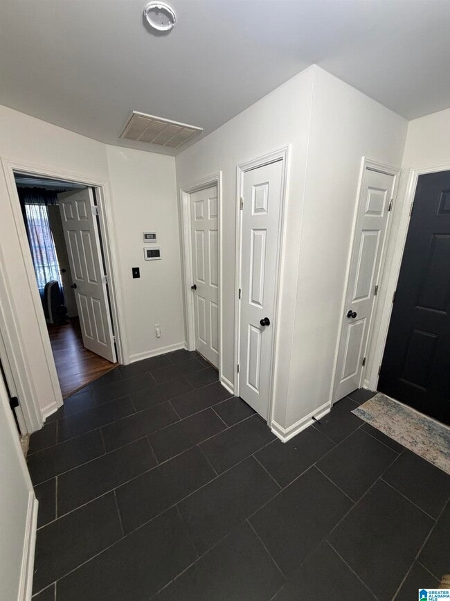 Building Photo - 8012 Rockhampton Cir