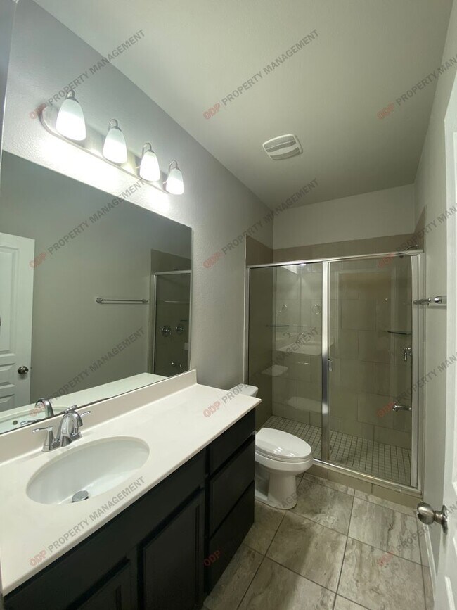 Building Photo - 818 Dunford Dr