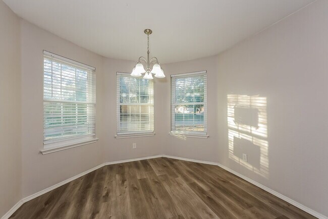 Building Photo - 213 Garden Valley Ln