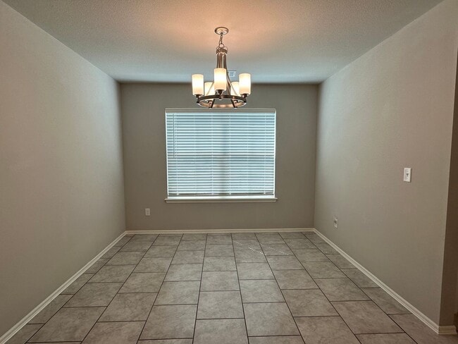 Building Photo - BIXBY - New 4 Bed - 3 Bath - 3 Car Garage