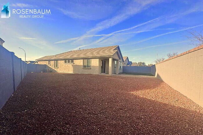 Building Photo - 3903 101st Dr