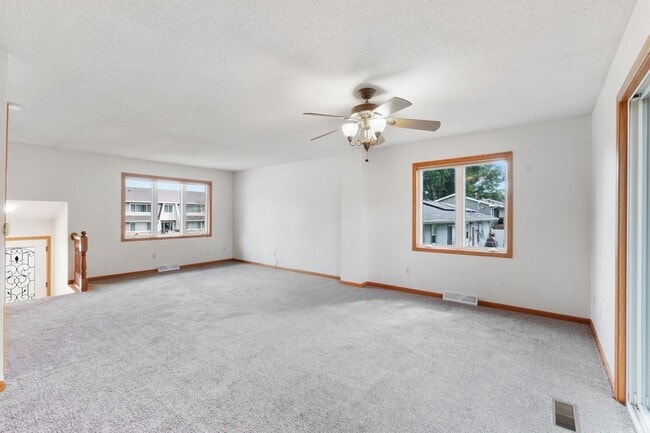 Building Photo - 418 Colby Rd