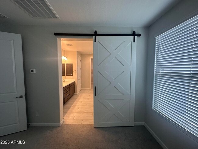 Building Photo - 6511 E Villa Maria Dr