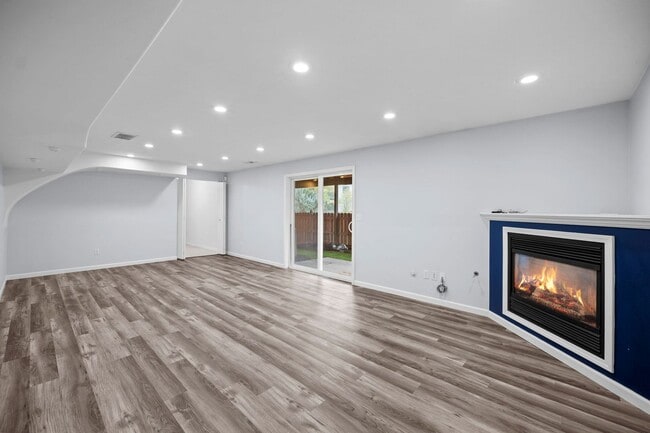 Building Photo - Spacious Latah Valley Home - Gated Community