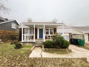 Building Photo - 1033 SW 63rd St