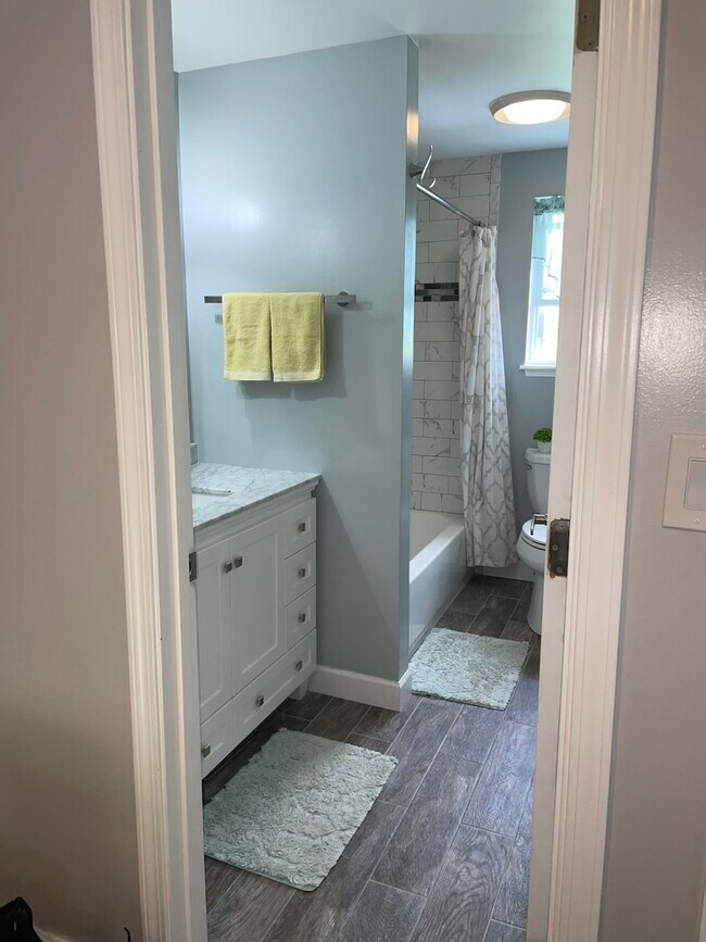 Building Photo - 9212 Lapp Rd