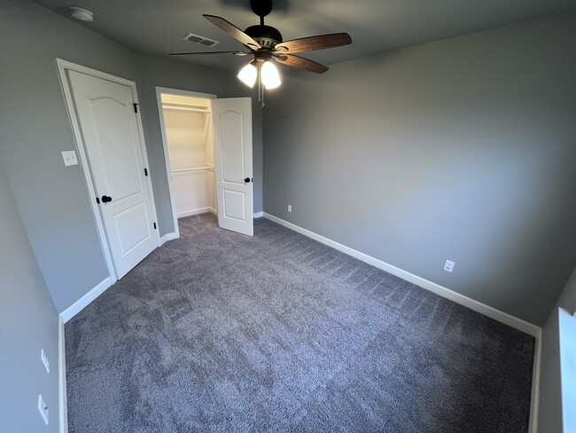 Building Photo - 27 Kasidyann Ct