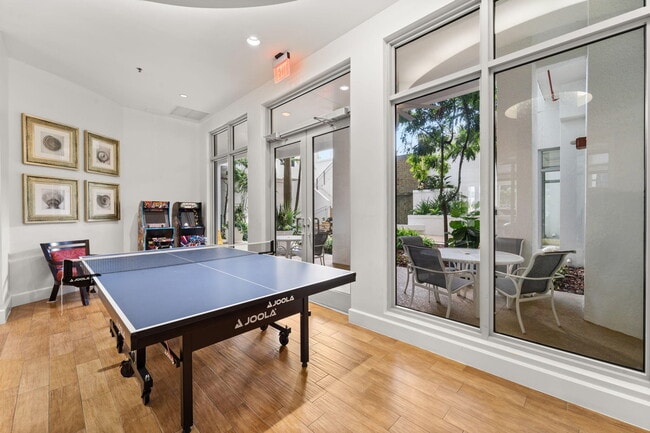 Building Photo - 1830 Radius Dr