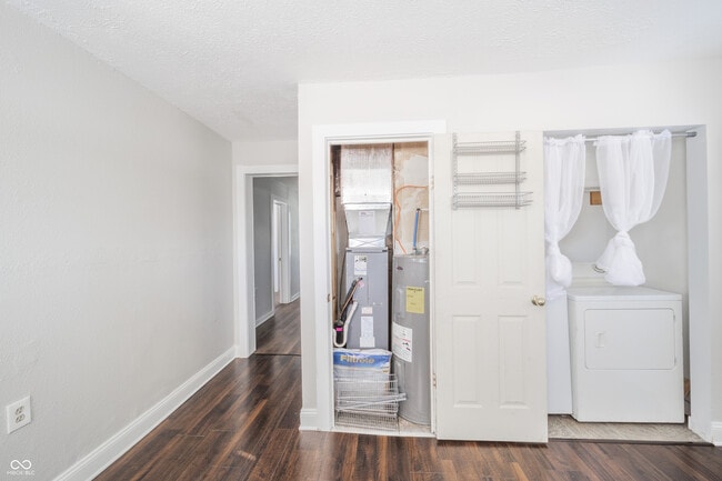 Building Photo - 1734 Olive St