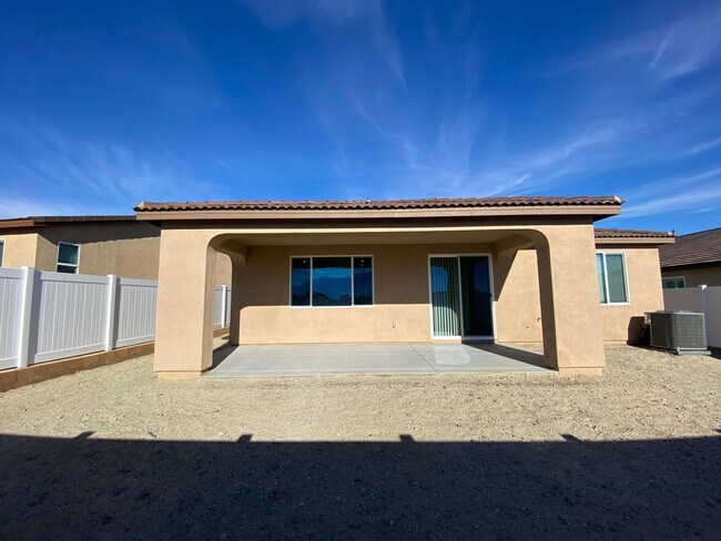 Building Photo - Beautiful Home with Solar