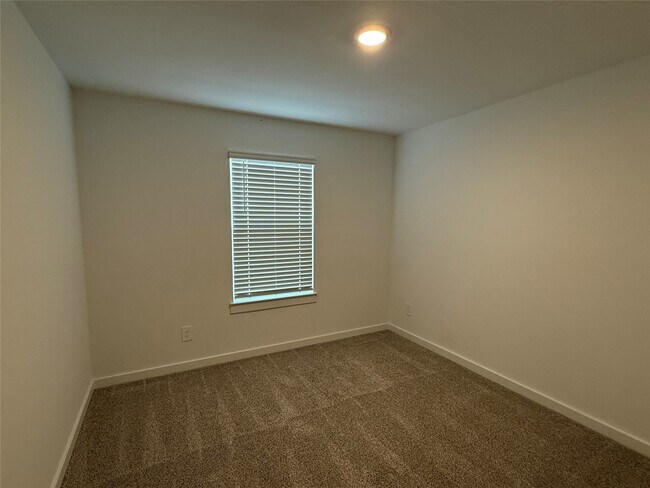 Building Photo - 12319 Maria Heights Ct