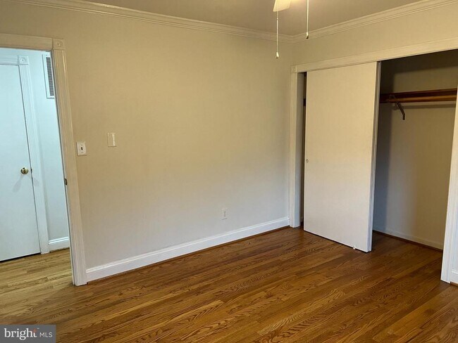 Building Photo - 810 Wisteria Dr