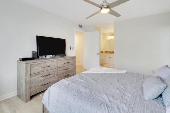 Building Photo - 1107 Duncan Cir