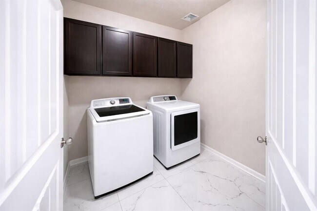 Building Photo - 12107 Riprap Dr