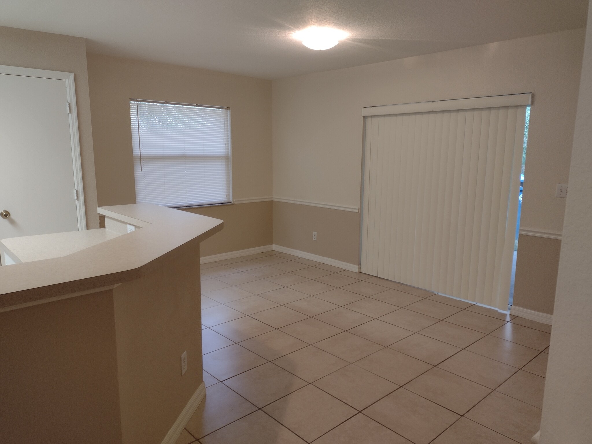 Building Photo - 7446 Pond Cir