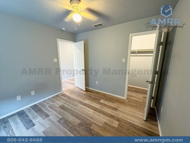 Building Photo - 1103 N Englewood Ave