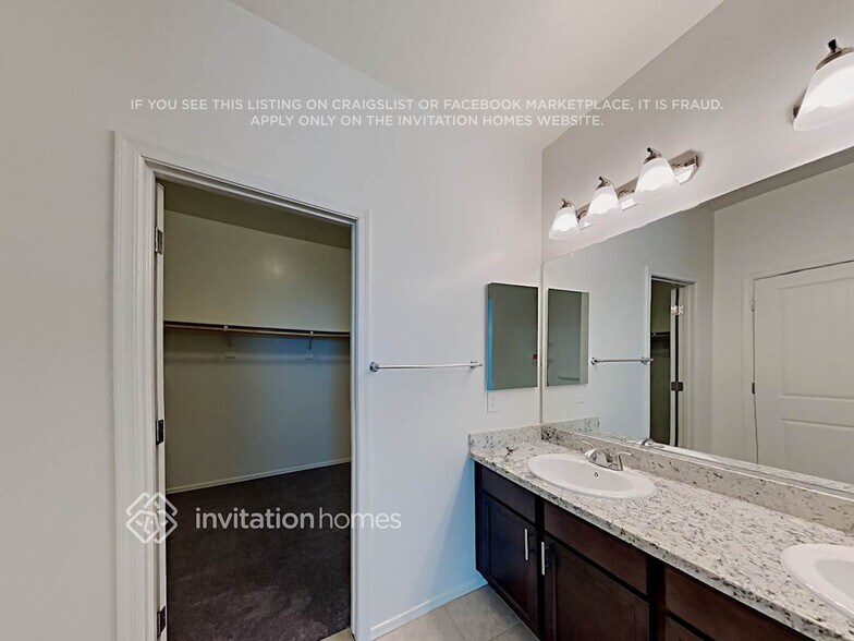 Building Photo - 17987 W Ida Ln