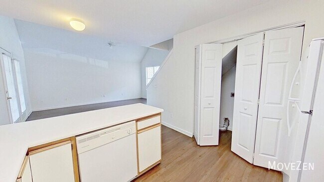 Building Photo - 307 St Rosea Rd