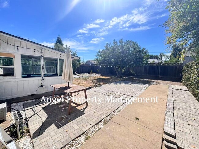 Building Photo - 435 Patton Ave