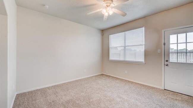 Building Photo - 8743 Thistlemoor Ln