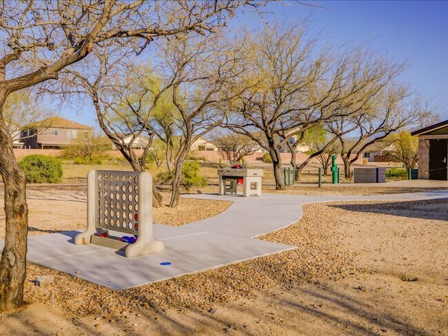 Building Photo - ** WOW $500.00 OFF FIRST FULL MONTHS RENT ...