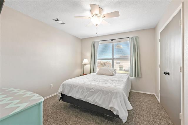 Building Photo - 115 Palomino Ln