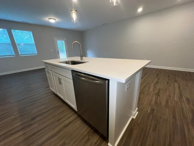 Building Photo - 35 Village Edge Dr