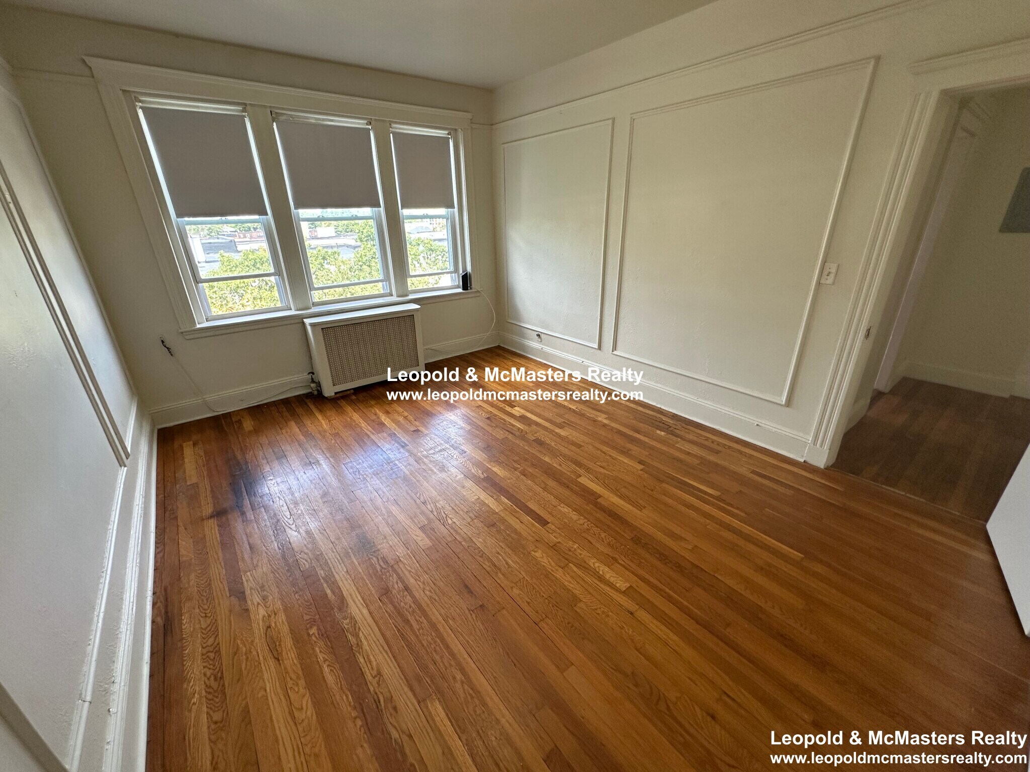 Building Photo - 309 Summit Ave