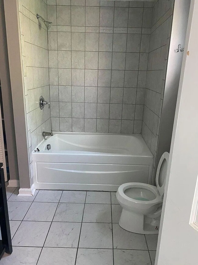 Building Photo - Charming 2BR South Side Home | Updated Kitchen w/ Dishwasher | Prime Pittsburgh Location